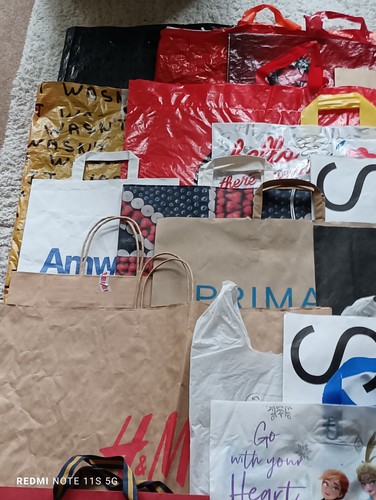 Collection carrier bags - of, 25