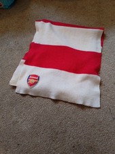 Arsenal Red and White Scarf With Gunner Badge  Large