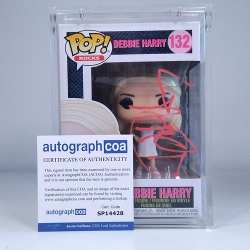 Funko pop autograph - funko, signed