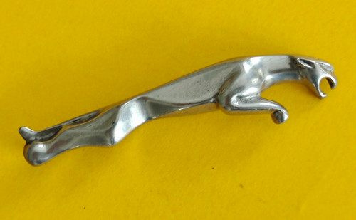 Jaguar leaper brooch - a,