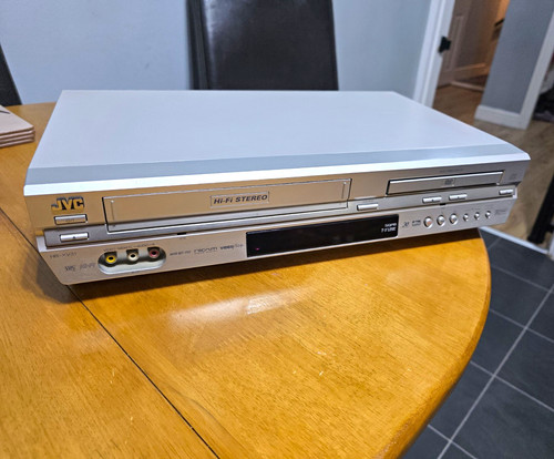 Jvc xv31 dvd vhs - hr-xv31, combo
