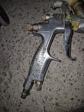 Devilbiss FLG5 spray gun and accessories