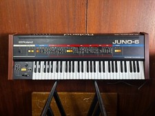 Roland Juno-6 polyphonic