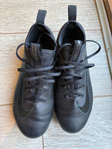 Nike football shoes - ,, studs,