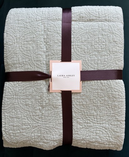 New laura ashley - laura,