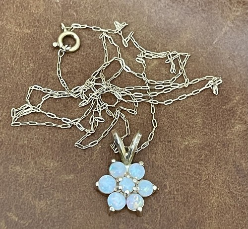 Vintage 14k gold - fire, opal