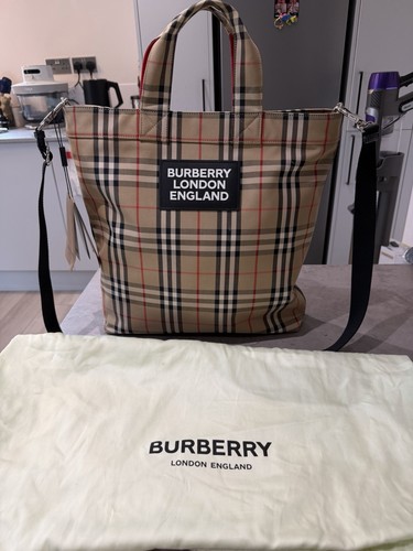 Burberry artie convertible - burberry,