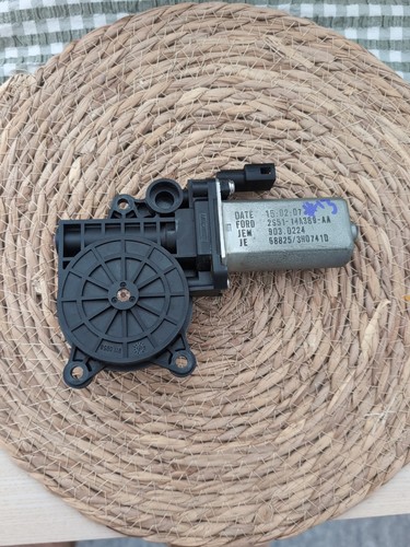 Front window motor ford - front,
