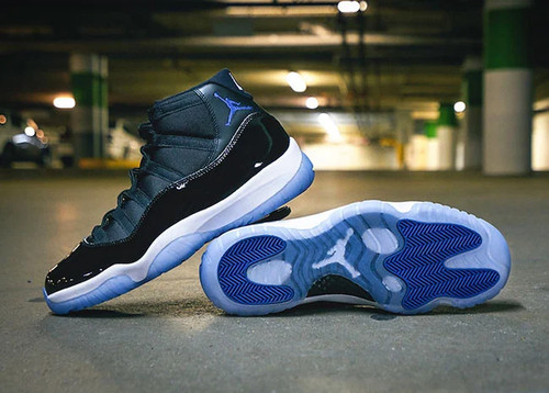 Nike air jordan - space,