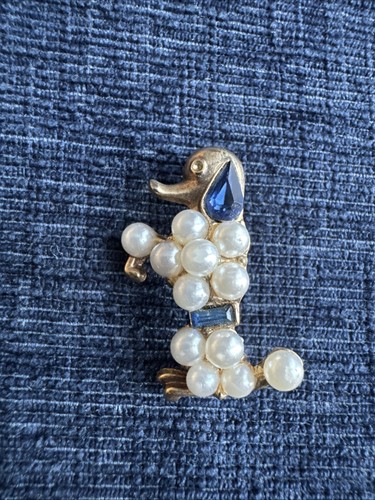 Vintage trifari gold - trifari, faux