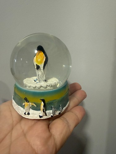 Penguin crystal ball - crystal, small
