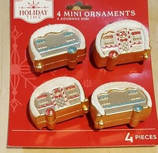 Holiday Time Plastic Camper