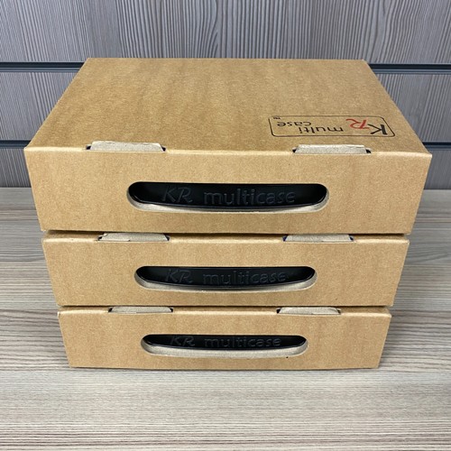 Small multi figure carry - 3,