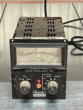 Edwards 101 Pirani Vacuum Pump Gauge Controller, POWERS ON, Pfeiffer Leybold 
