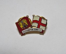 NORTHAMPTON TOWN FC -  ENAMEL 'ENGLAND' CREST BADGE