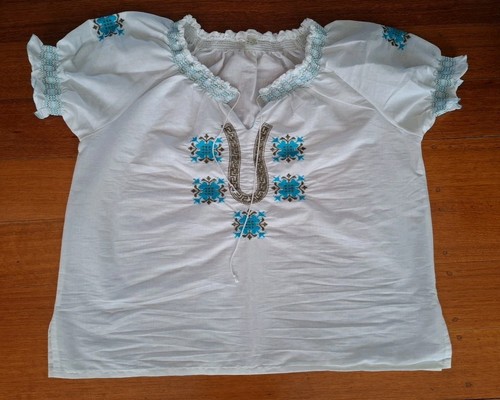 Vintage white embroidered - white,