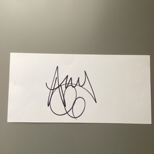 Amy winehouse genuine hand - amy,