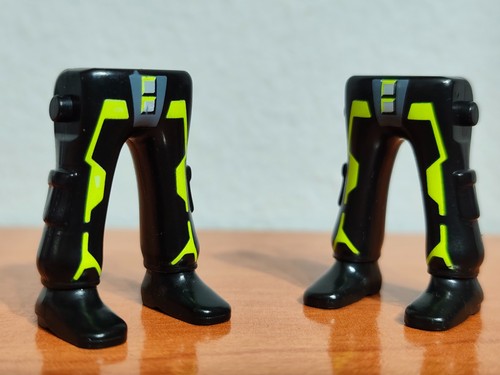 Playmobil yellow black - playmobil, legs
