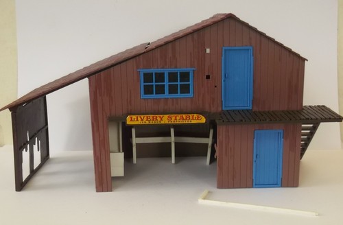Britains farm livery stable - britains,
