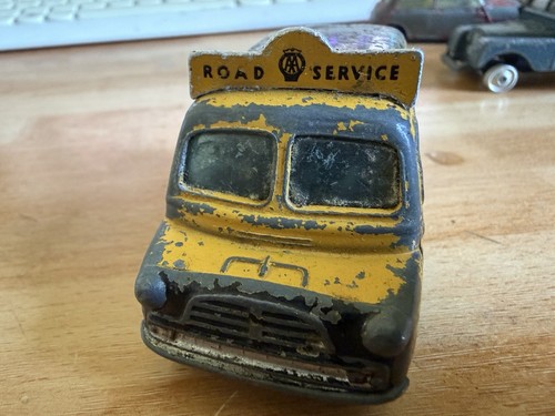 Corgi bedford van vintage - corgi,