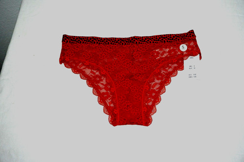 Nwt gilly hicks hollister red - hicks,