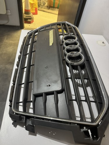 Audi front bumper grille - a3,