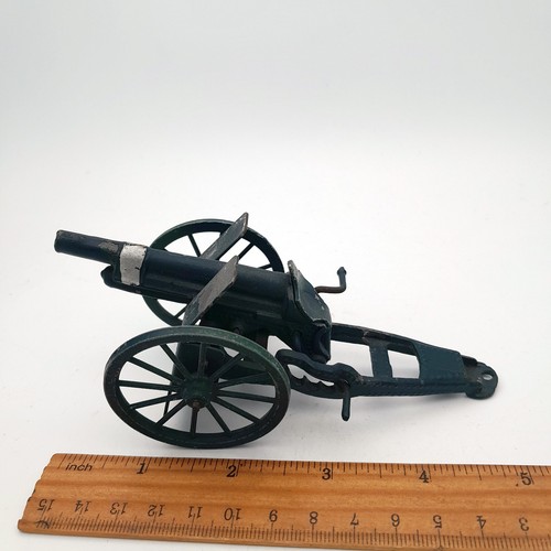 Vintage britains toy field - britains,