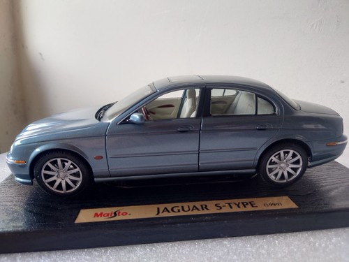 Maisto jaguar type blue - jaguar,