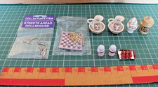 VINTAGE DOLLS HOUSE MINIATURES