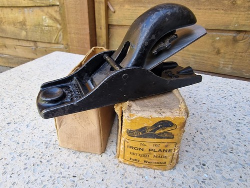 Vintage 102 plane - no,