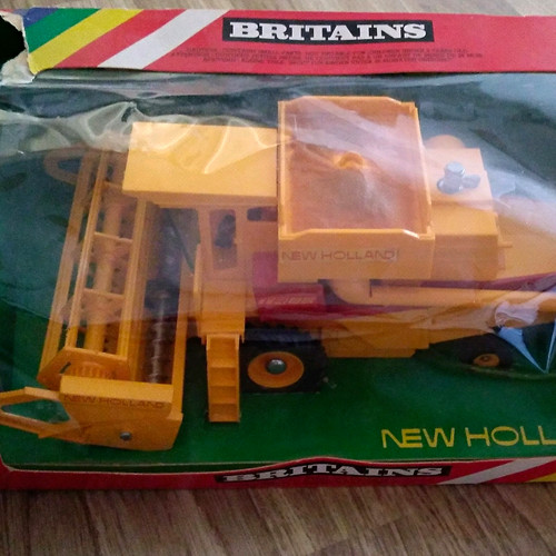 Britains new holland - new,