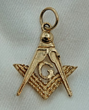 Masonic Pendant 9ct Yellow