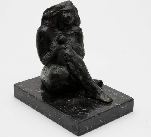 Heavy nude female bronze - heavy,