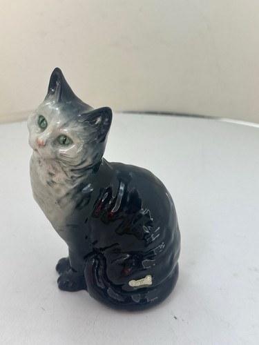 Beswick cat figurine model - beswick,