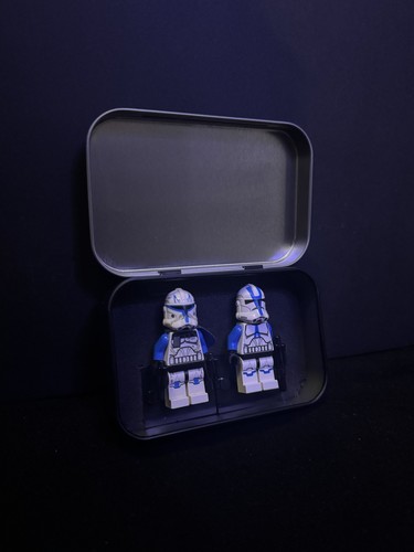 Pocket figure display case - figure,