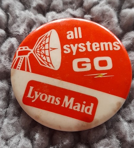 Vintage lyons maid badge - badge:, all