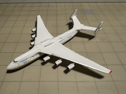 Gemini jets 400 antonov - 1:400,