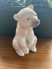 Lladro No 1208 Lovely Resting Polar Bear Excellent Condition No Box No Damage