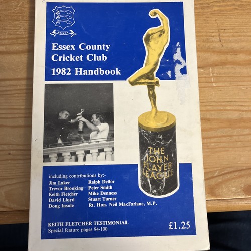 Essex ccc 1982 - essex, county