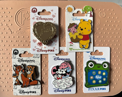 Disneyland paris pins - disneyland, bundle