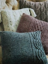 ARAN CUSHION COVER KNITTING PATTERN (019)
