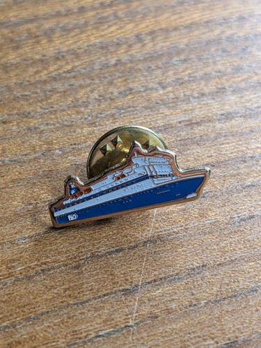 Vintage ferries metal pin - vintage,