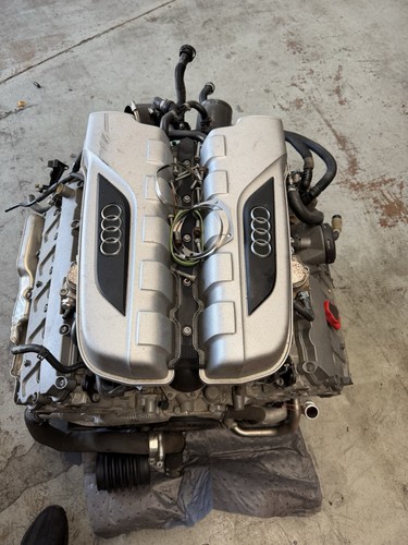 Audi v10 r8 - audi,