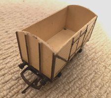 Triang R11/14 Fish Van. Model