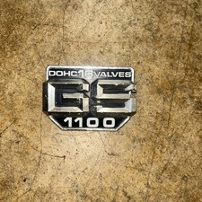 Suzuki Gs1100e side panel