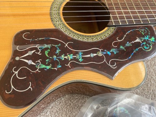 Acoustic guitar deluxe - 1x, 2mm