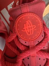 Nike Huarache NM HOTLAVA  Size