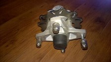 APACHE F100 QUADBIKE ** left STUB AXLE & WHEEL HUB & WAVY DISC ** 2008 - 2014 