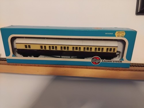 Airfix class suburban brake - b,