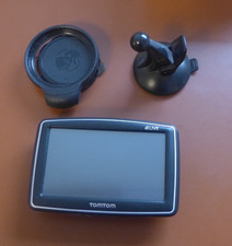 TOM TOM XL LIVE NAVIGATION SYSTEM